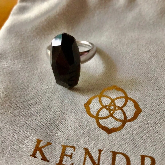Kendra Scott Jewelry - NWT Dani Silver Cocktail Ring In Black Cat's Eye